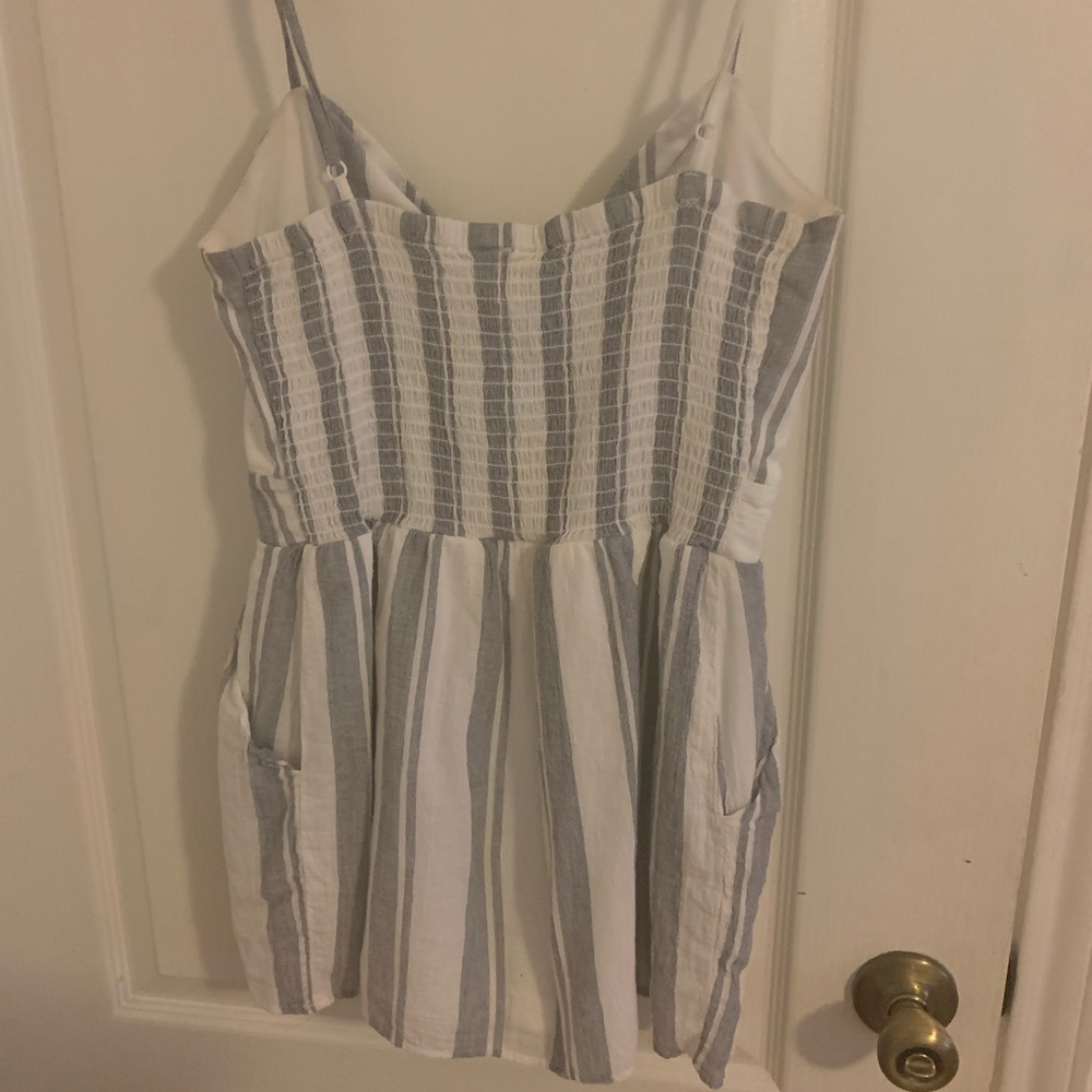 Romper - Picture 3 of 4